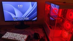 تجميعة حاسوب Ryzen 7 7700 مع شاشة وملحقات للبيع في بغداد