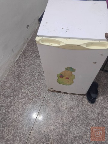 طباخ وثلاجة مستعمل للبيع في بغداد