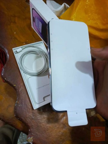 ايفون 14 برو ماكس 256 جيجا بنفسجي مستعمل للمقايضة في البصرة
