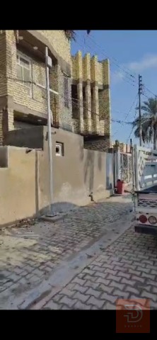 بيت مساحة 200 متر في حي العسكري للبيع في كربلاء المقدسة