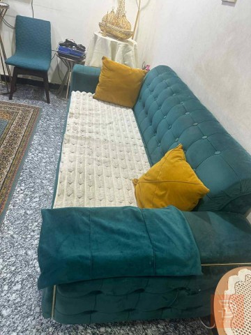 تخم ٨ مقاعد مع ضرر بسيط مستعمل للبيع في بغداد