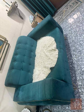 تخم ٨ مقاعد مع ضرر بسيط مستعمل للبيع في بغداد