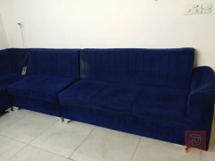 ديوان في بغداد للبيع