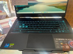 MSI Cyborg Gaming لابتوب 15.6 للبيع في نينوى