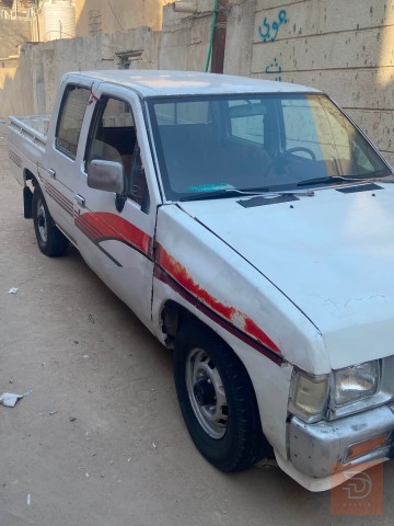 نيسان بيكم موديل 92 للبيع في البصرة
