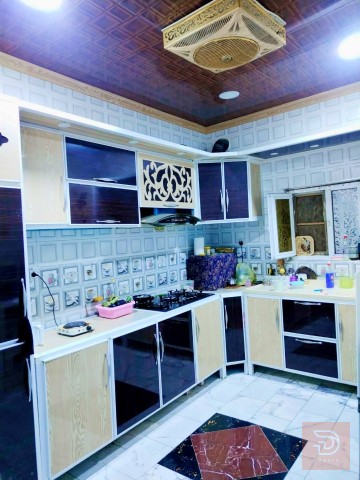 دار سكن طابقين مساحة منطقة شارع 20 مستعمل للبيع في بغداد