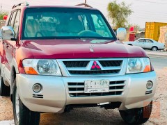 باجيرو 2002 نظيفة جدا للبيع في البصرة
