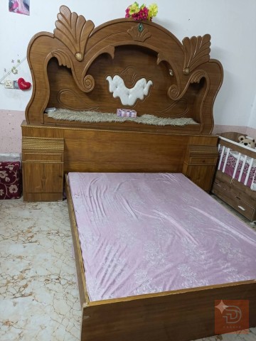 غرفة خشبية نجارة عراقية مستعمل للبيع في كربلاء المقدسة