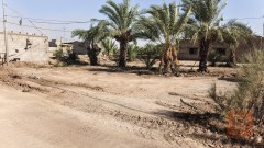 بيت مع محلات 1700 متر للبيع في واسط