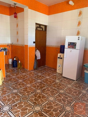 دار سكن بناء حديث بمساحة 250 م للبيع في الأنبار