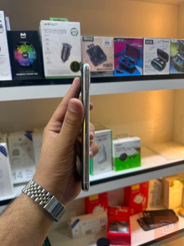 Apple iPhone 11 pro max white للبيع في بغداد