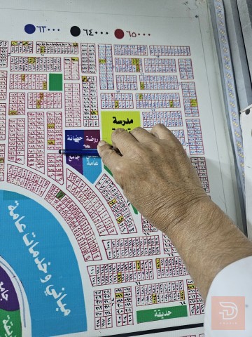 قطعة أرض ٢٠٠ متر ركن على الخدمات للبيع في كربلاء المقدسة