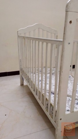 جرباية طفل مع الدوشك للبيع في بغداد