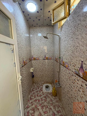 دار سكنية طابق ونصف في كربلاء 50 متر مربع للبيع