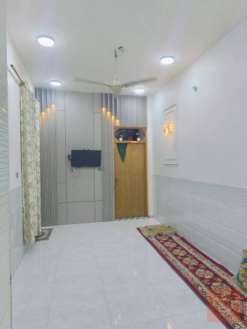 منزل 100م طابق ونص غرفتين للبيع في بغداد
