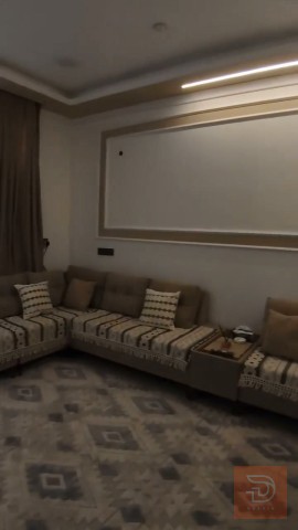 كورنر أمريكي لون رصاصي فاتح مستعمل للبيع في بغداد