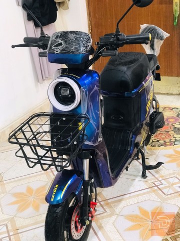 ايفون 13 او بيع r9 نظيف