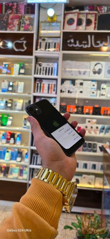 ايفون 11 ذاكرة 128 للبيع في واسط