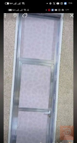 ميز للبيع في ذي قار