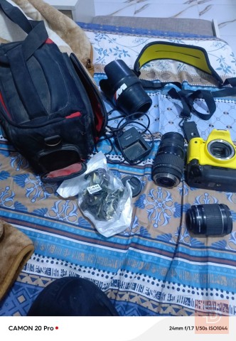 كاميرا كانون D700 للبيع في الديوانية