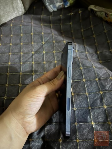 ايفون ١٣ برو ماكس مستعمل للبيع في واسط
