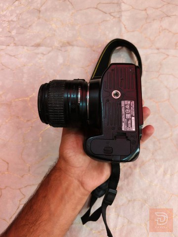 نيكون D3200 مستعمل للبيع في بغداد