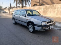 فولكس فاجن كولف 1993 للبيع في بغداد