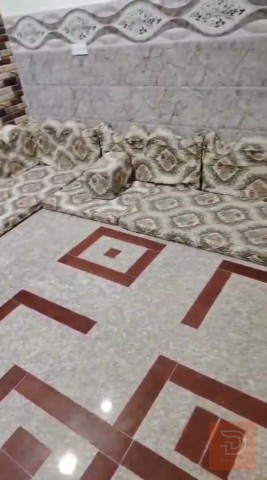 ديوان نظيف وجديد للبيع في واسط