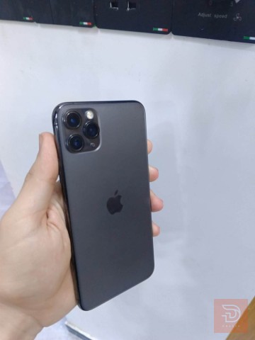 آيفون 11 برو ماكس اسود color_black للمقايضة في النجف الأشرف