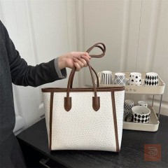 توت باك جلد ناعم للبيع في بغداد