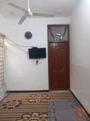 طولانيات بمساحة 100 متر للبيع في واسط