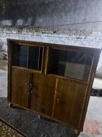 بوفيه عراقية نظيفة مستعمل للبيع في ميسان