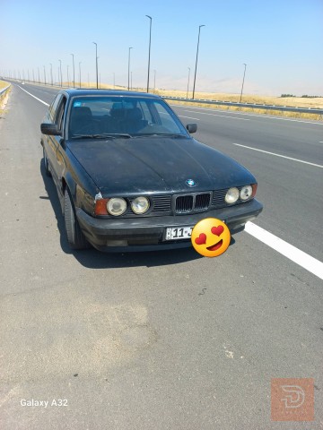 سيارة ٥٢٥ بليته وسنويه مستعمل للبيع في بغداد