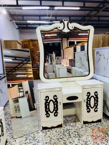 غرفة عراقي بتصميم تركي لون ابيض مستعمل للبيع في بغداد