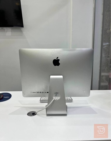 أبل iMac 21.5 بوصة موديل 2014 للبيع في بغداد