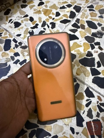 هونر x9c نظيف مستعمل للبيع في النجف الأشرف
