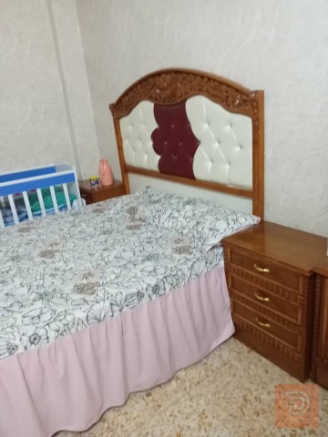 غرفة نوم خشب صاج وزان مستعمل للبيع في بغداد