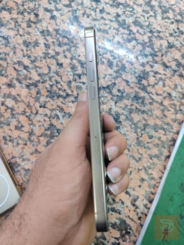 ابل 16 برو ماكس مستعمل للبيع في بغداد