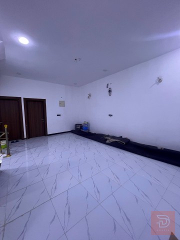 بيت طابقين بناء بلوك حديث 150م للبيع في البصرة
