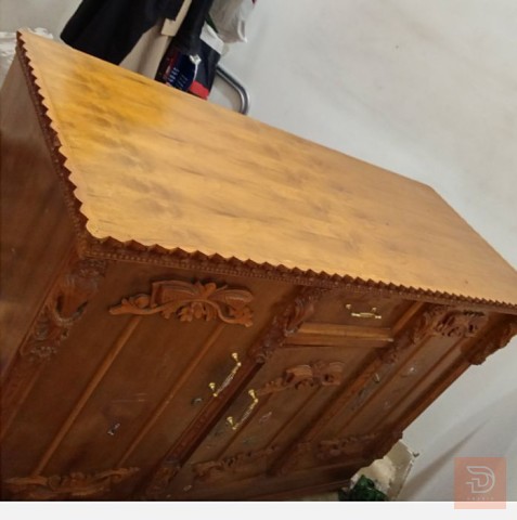 بوفيه متر ونص للبيع في بغداد