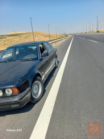 سيارة ٥٢٥ بمواصفات مميزة مستعمل للبيع في بغداد