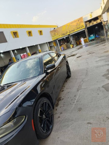 جارجر SXT 2015 للبيع في البصرة