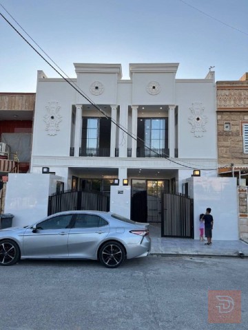 منزلين في حي هفالان للبيع في أربيل