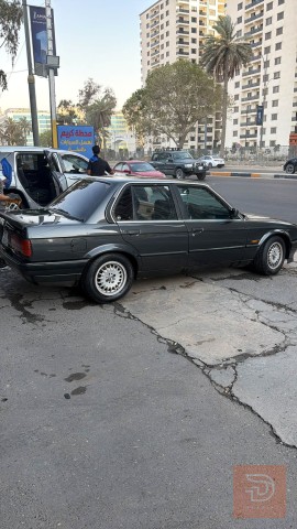 سيارة وارد يابان موديل 89 للبيع في بغداد