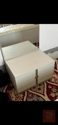 مرايا كبيرة وجرار جديدة للبيع في كربلاء المقدسة