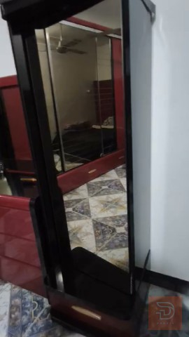 غرفة مستعمل للبيع في بغداد