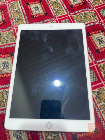 ايباد 8 نظيف مستعمل للبيع في المثنى