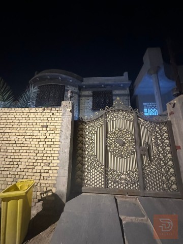 بيت طابقين بناء حديث 210 متر للبيع في بغداد