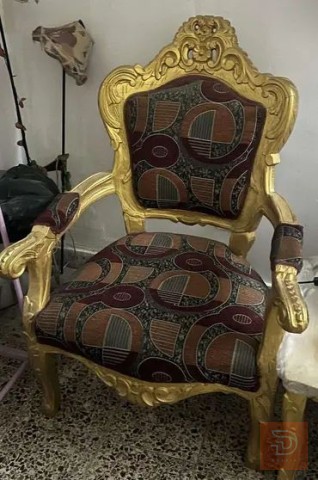 ١٠ مقاعد بحالة جيدة مستعمل للبيع في بغداد
