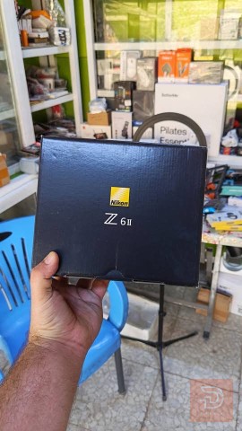 كاميرا نيكون Z6ll مع عدسة 24-120 جديد للمقايضة في بابل